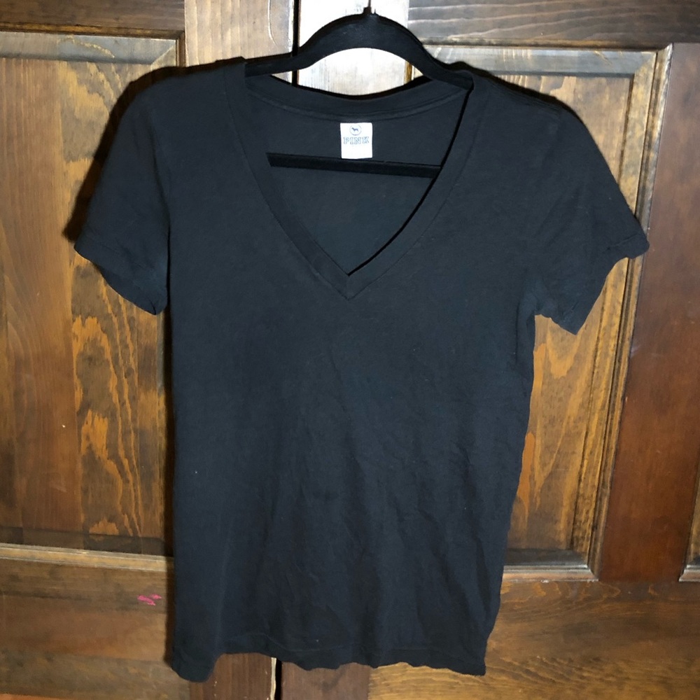 👚Victoria’s Secret PINK Black Tshirt